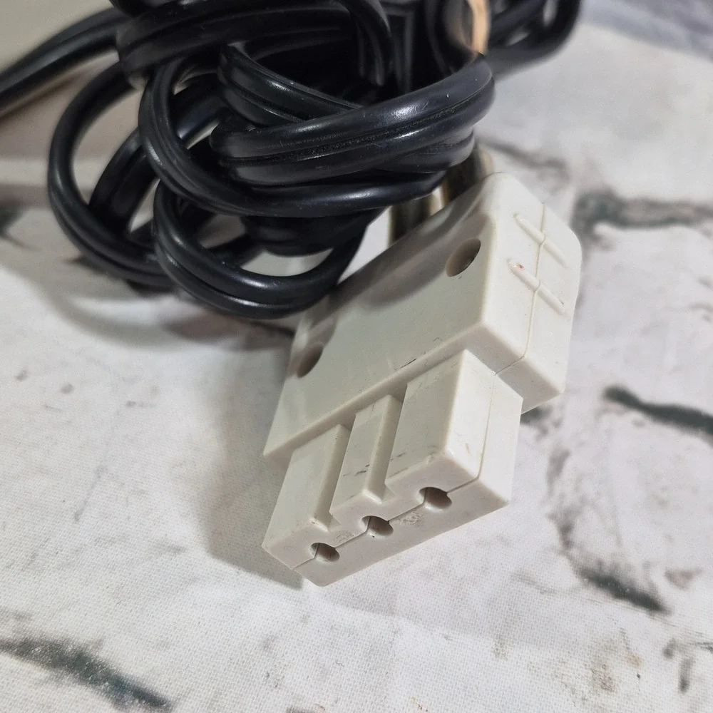 Brother Model G Sewing Machine Foot Pedal 3-Prong VX-970 VX-780 VX-75 1.0A-115V